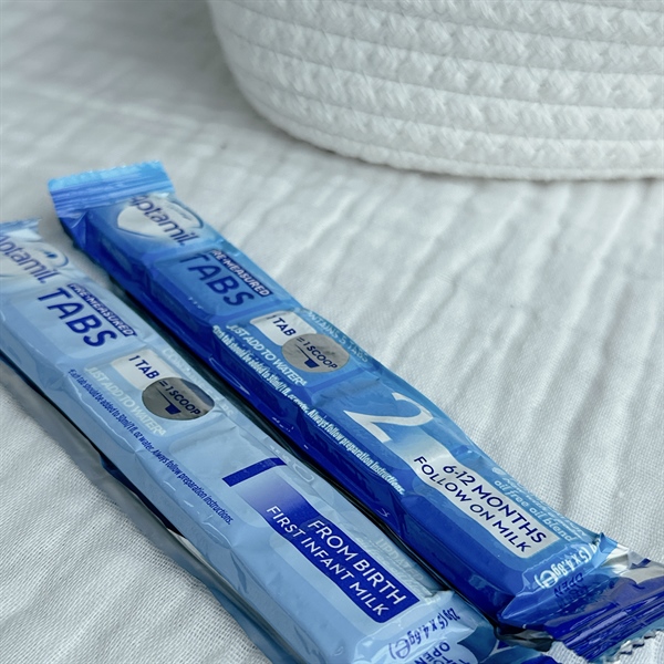 Sữa Aptamil dạng thanh số 1, trọng lượng 600gram hộp 24 thanh (0-6M)