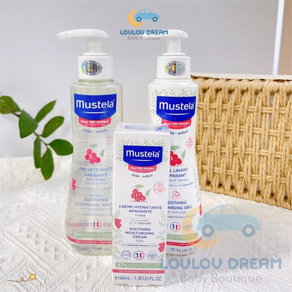 Sữa tắm gội 2in1 Mustela cho da nhạy cảm Soothing cleansing gel Pháp 300ml