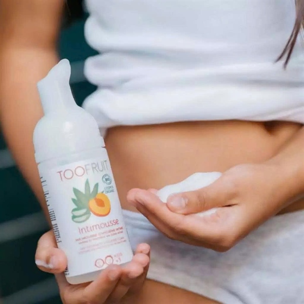 Dung dịch vệ sinh vùng kín hữu cơ cho bé 3-14 tuổi Toofruit đào – lô hội 100ml