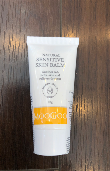 Kem dưỡng da rau má Moogoo 20g
